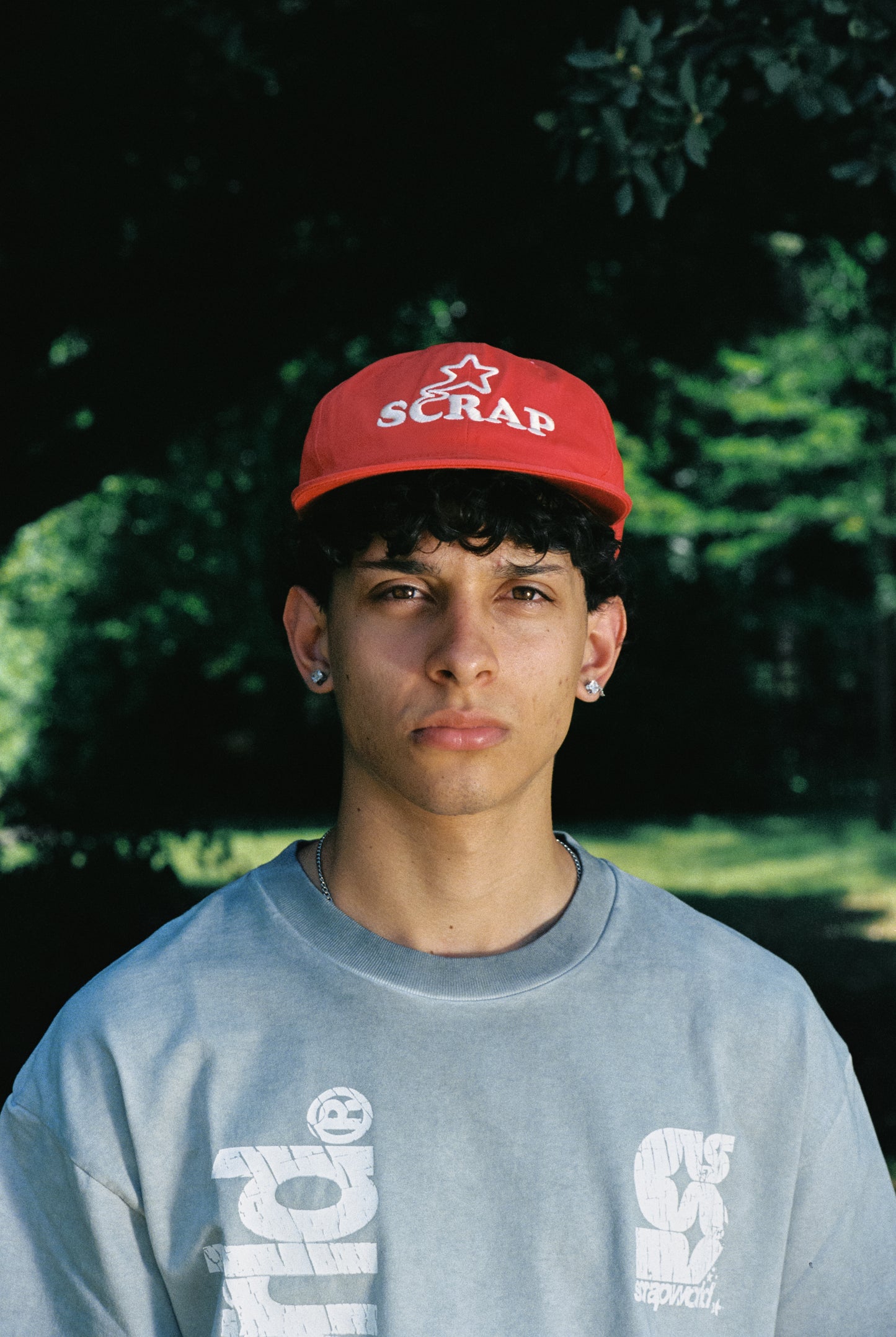 SCRAP SMOKE SNAPBACK CAP RED