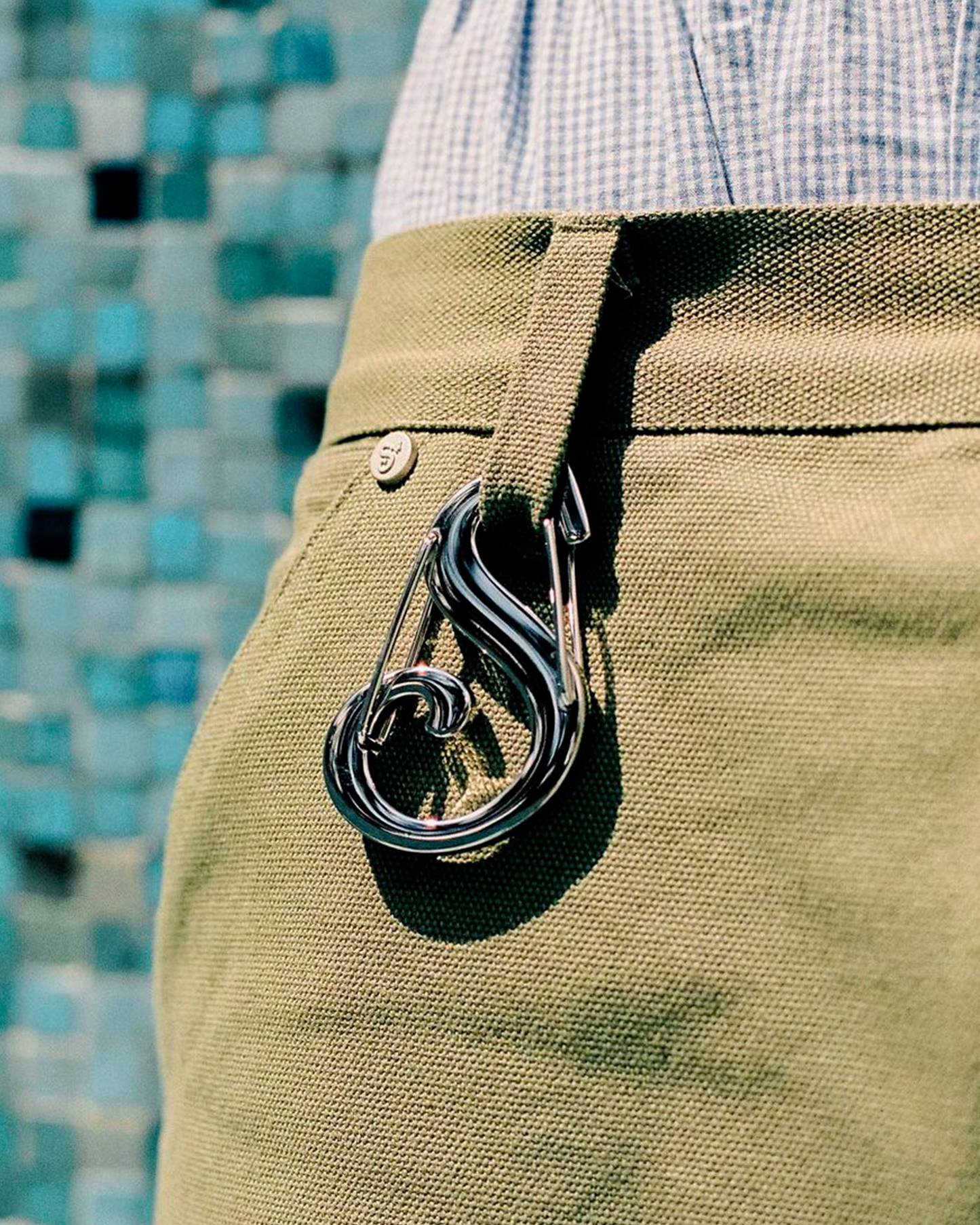 S LOGO CARABINER